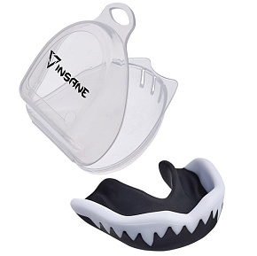 Капа 1-челюстная взрослая INSANE JAGUAR IN23-MG200, ЭВА черный/белый 